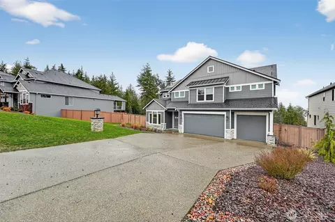5550 NW Bonfire Ct, Bremerton, WA 98312