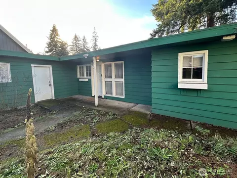 12514 Naomilawn Dr SW, Lakewood, WA 98498