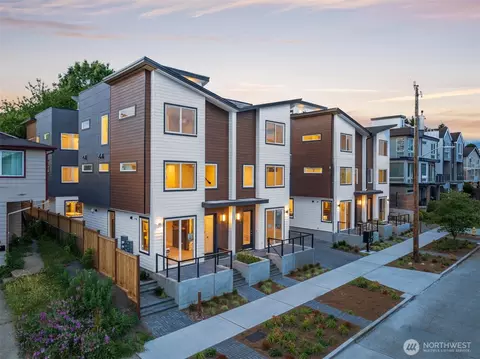 1746 NW B Nw 62nd St, Seattle, WA 98107