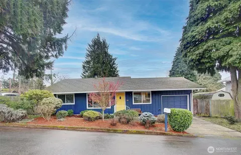 1301 NW 40th St, Vancouver, WA 98660