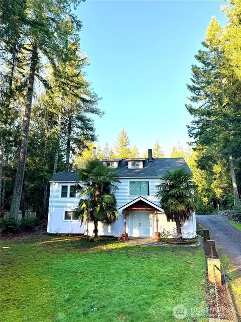 8840 NW Holly Rd, Bremerton, WA 98312