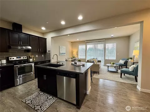 Kitchen - 7921 20th Ave SE, Everett, WA 98203 photo 1 of 4
