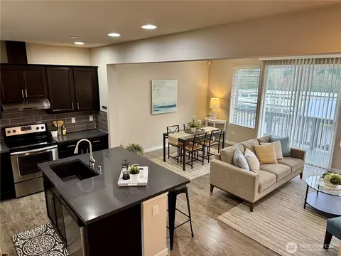 Kitchen - 7921 20th Ave SE, Everett, WA 98203 photo 2 of 4
