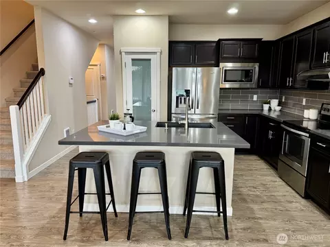 Kitchen - 7921 20th Ave SE, Everett, WA 98203 photo 4 of 4