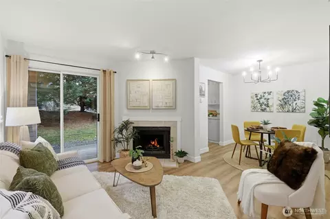 5300 Harbour Pointe Blvd #310A, Mukilteo, WA 98275