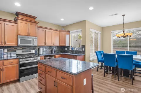 Kitchen - 1615 Riddell Ave NE, Orting, WA 98360 photo 1 of 4