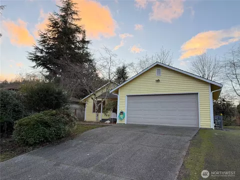 14627 Kestrel Pl NE, Poulsbo, WA 98370