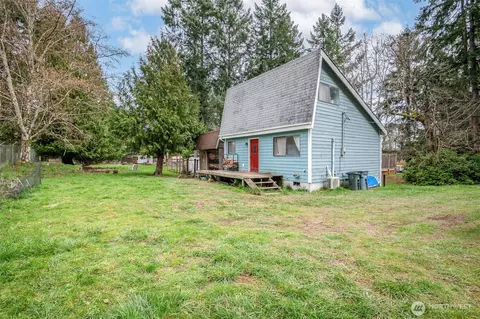 406 E Madrona Blvd NW, Lakebay, WA 98349