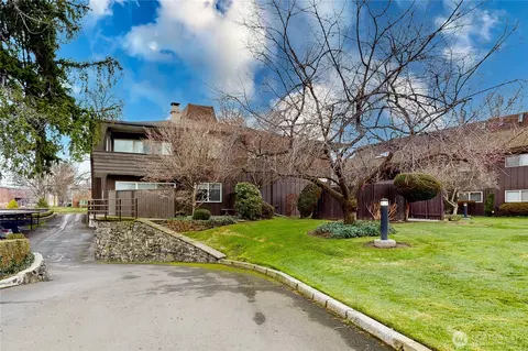 364 Catherine St #B-6, Walla Walla, WA 99362