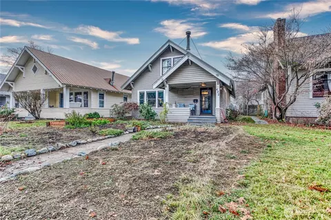 422 Cottage Ave, Cashmere, WA 98815