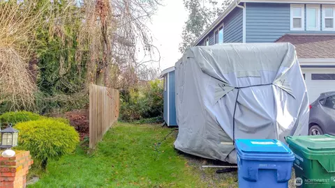 3238 NE 100th St #A, Seattle, WA 98125