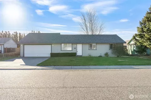 4721 Forsythia St, West Richland, WA 99353