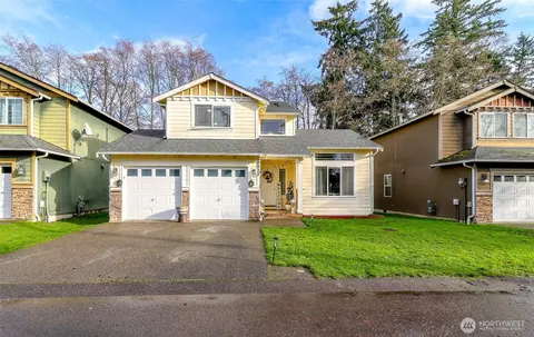 9925 12th Avenue Ct E, Tacoma, WA 98445