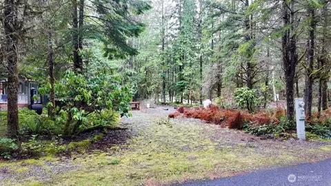 1 Riverside Dr, Deming, WA 98244 photo 5