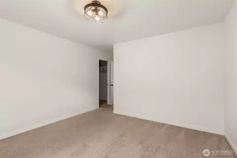 Bedroom - 504 Powell Ave, Winlock, WA 98596 photo 2 of 6