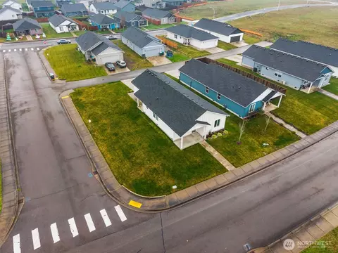 View/Area - 504 Powell Ave, Winlock, WA 98596 photo 1 of 6