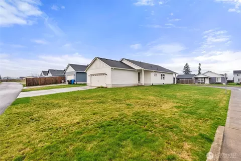 Exterior - 504 Powell Ave, Winlock, WA 98596 photo 6 of 7