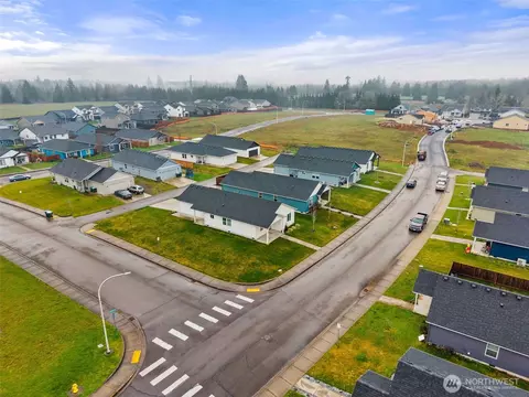 View/Area - 504 Powell Ave, Winlock, WA 98596 photo 4 of 6