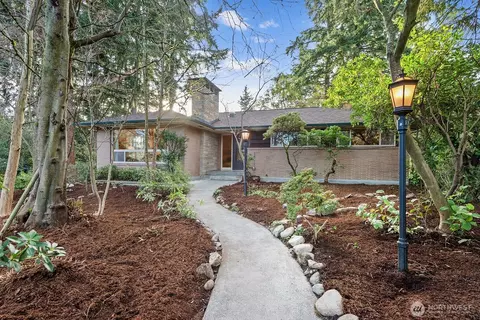 135 NE 135th St, Seattle, WA 98125