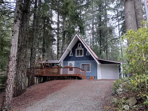 3588 This A Way Rd NW, Bremerton, WA 98312