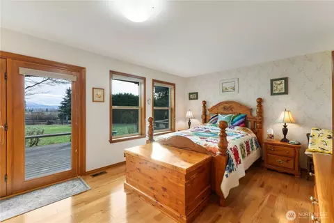 Bedroom - 39619 254th Ave SE, Enumclaw, WA 98022 photo 2 of 3