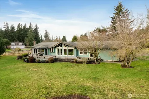 Exterior - 39619 254th Ave SE, Enumclaw, WA 98022 photo 2 of 5