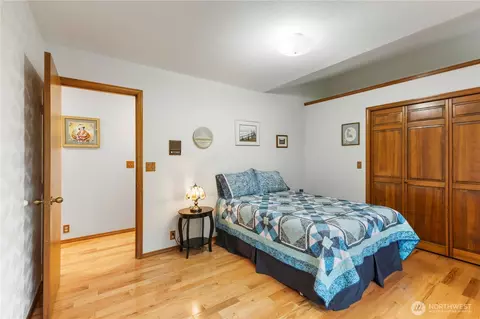 Bedroom - 39619 254th Ave SE, Enumclaw, WA 98022 photo 3 of 3