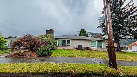 283 Division Ave, Morton, WA 98356