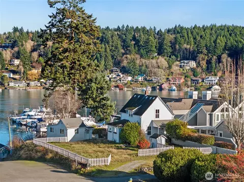 3509 Harborview Dr, Gig Harbor, WA 98332