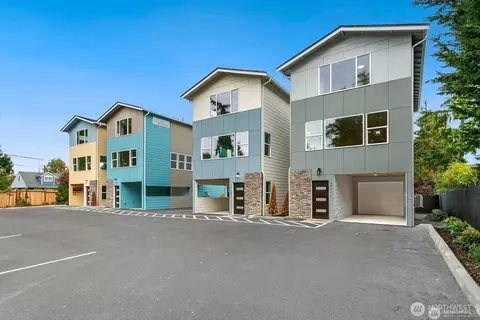 12105 E Gibson Rd, Everett, WA 98204