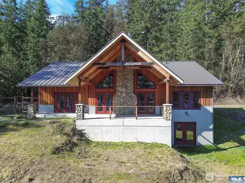 4809 Old Gardiner Rd, Port Townsend, WA 98368