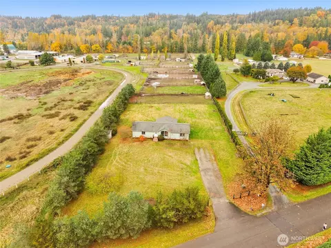 21734 SE 358th St, Auburn, WA 98092