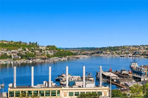 1114 Lakeview Blvd E #E 3N, Seattle, WA 98102