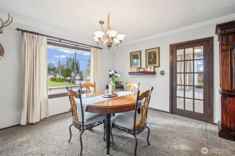 Dining - 43128 260th Ave SE, Enumclaw, WA 98022 photo 4 of 4