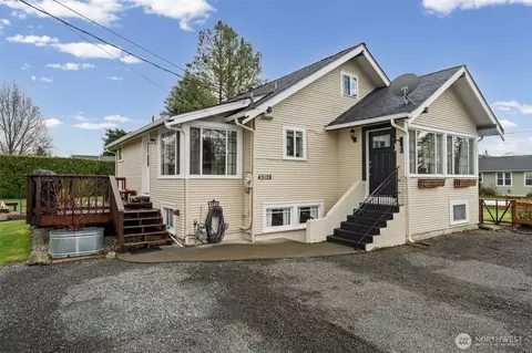 Exterior - 43128 260th Ave SE, Enumclaw, WA 98022 photo 1 of 7