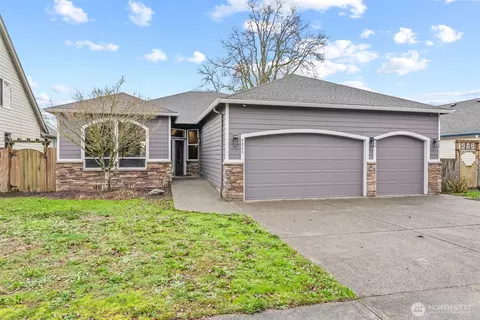 4860 K St, Washougal, WA 98671