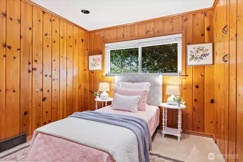 Bedroom - 1001 Maple St, Edmonds, WA 98020 photo 4 of 6