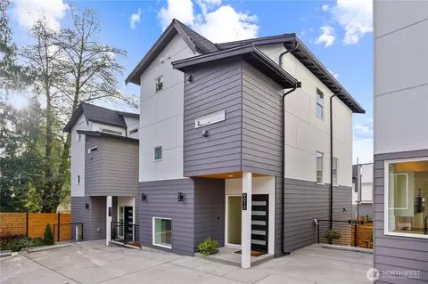 9015 14th Ave SW, Seattle, WA 98106
