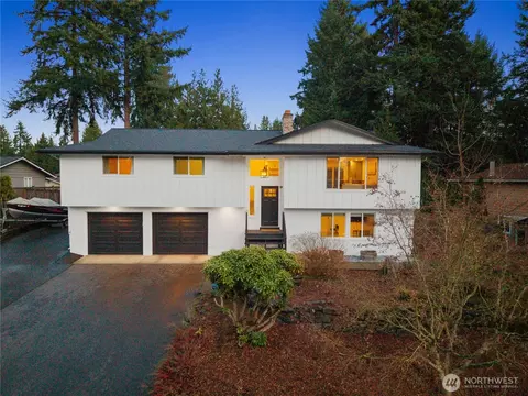 2907 86th Ave E, Edgewood, WA 98371