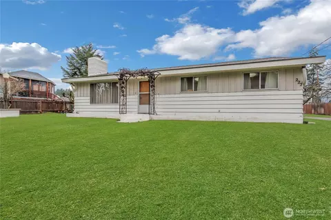 222 175th St E, Spanaway, WA 98387 photo 3