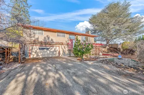 2314 Westwick Rd, Wenatchee, WA 98801