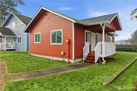 4516 Mattson Ln SE, Lacey, WA 98503