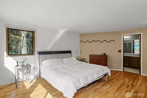 Bedroom - 4714 175th St SE, Bothell, WA 98012 photo 2 of 6