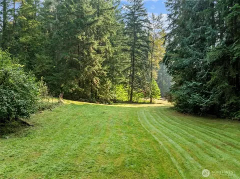 Exterior - 4714 175th St SE, Bothell, WA 98012 photo 7 of 9