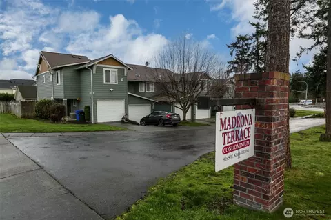 915 SW Kimball Dr #B3, Oak Harbor, WA 98277