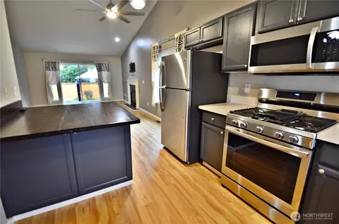 Kitchen - 19205 206th Street Ct E, Orting, WA 98360 photo 3 of 5