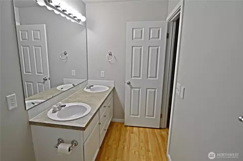 Bath - 19205 206th Street Ct E, Orting, WA 98360 photo 1 of 4