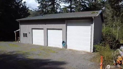 30 Trout Ln, Brinnon, WA 98320