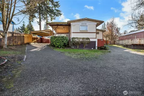 20006 117th St E, Bonney Lake, WA 98391