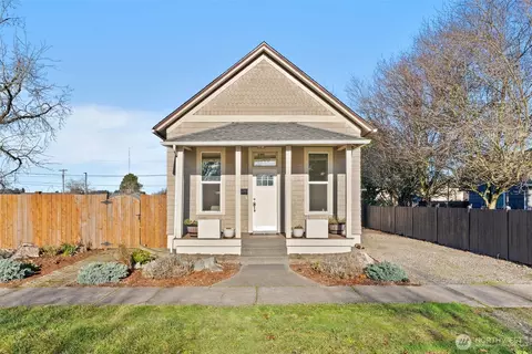 709 W Plum St, Centralia, WA 98531